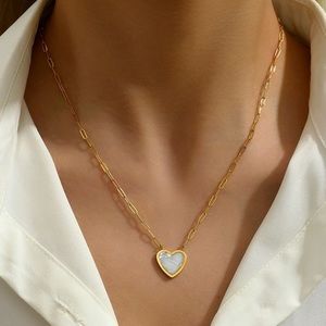 New 18k gold plated heart shaped necklace. Gold color.